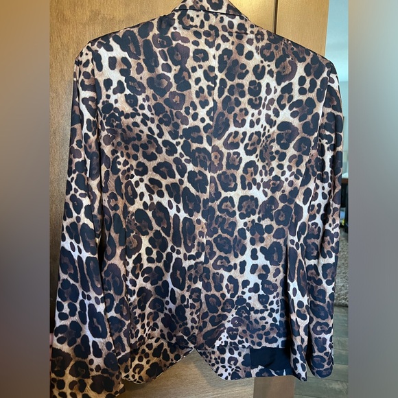 Express women’s leopard blazer - Picture 5 of 5